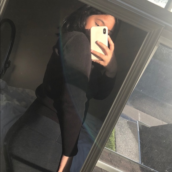 Cute turtle neck shirt! - Picture 3 of 4